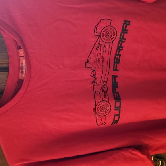 New Ferrari Scuderia t-shirt. Size XL - Picture 2 of 3